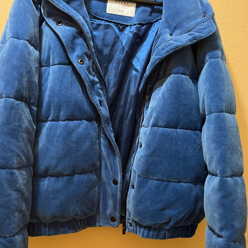 Women DKNY jacket